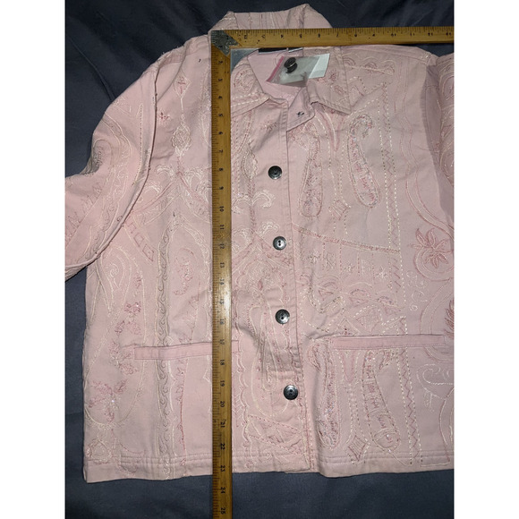 CHICO'S Size S (0) Pink Cotton Beaded Embroidery Button Front LS Jean Jacket - Picture 7 of 11